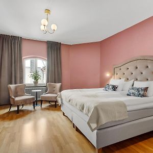 First Hotel Statt